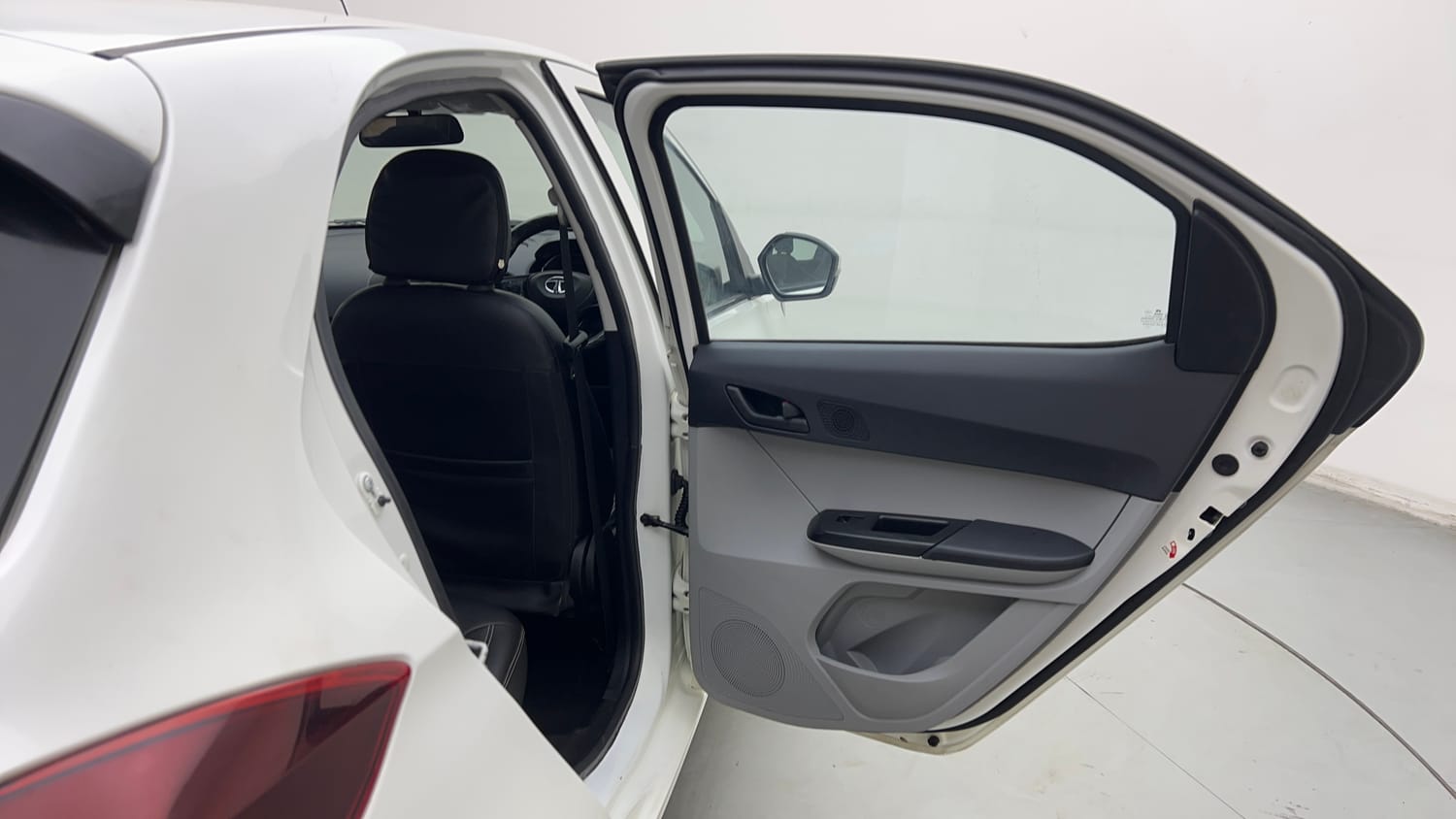 Used 2021 Tata Tiago XT CNG (Outside Fitted) Cng Manual interior RIGHT REAR DOOR OPEN VIEW
