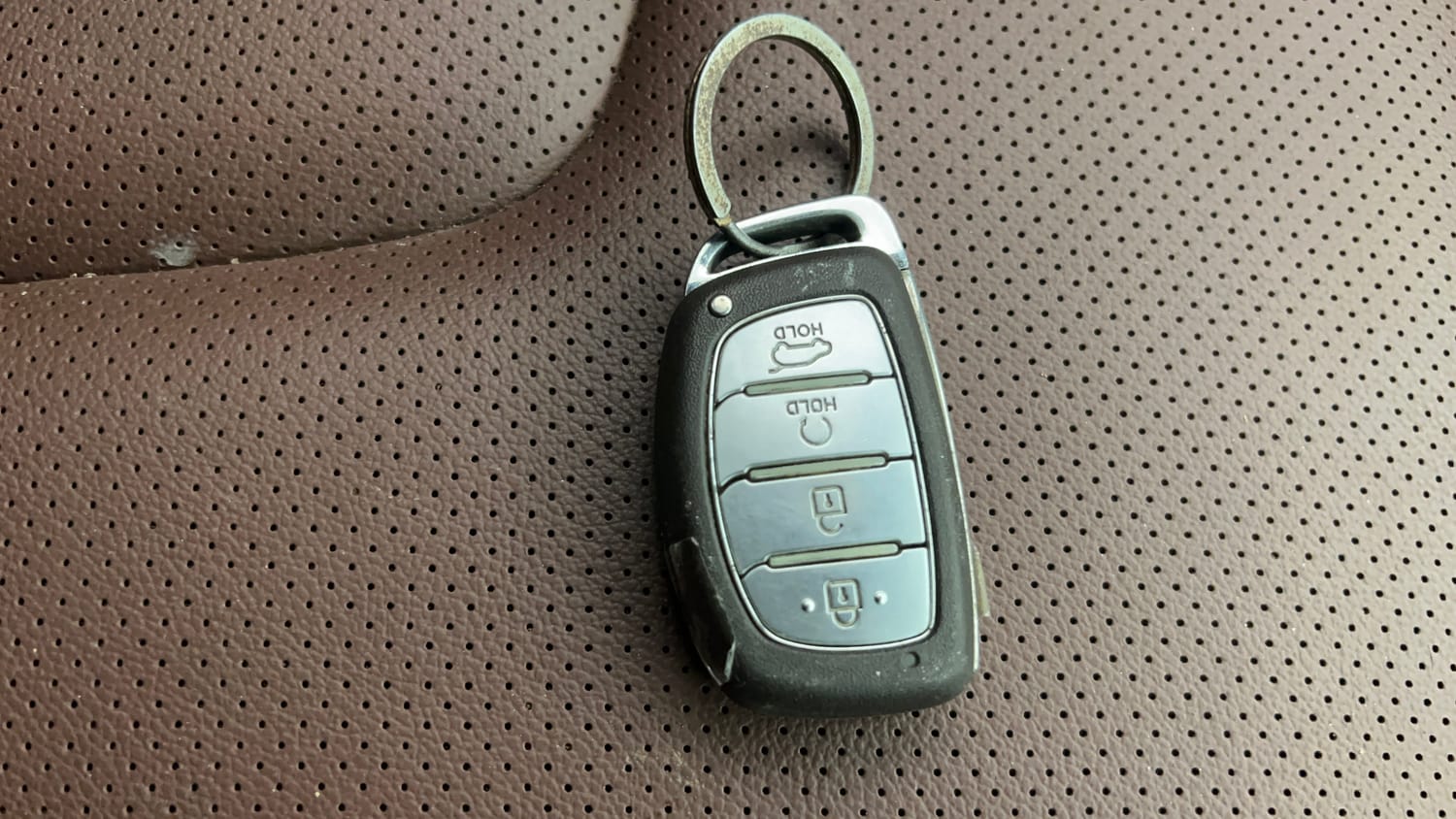 Used 2023 Hyundai Alcazar Platinum 7 STR 1.5 Turbo Petrol Petrol Manual extra CAR KEY VIEW