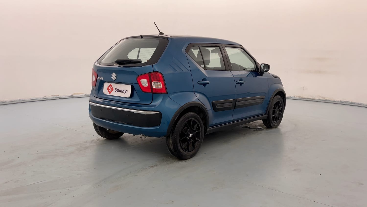 Used 2018 Maruti Suzuki Ignis [2017-2020] Zeta AMT Petrol Dual Tone Petrol Automatic exterior RIGHT REAR CORNER VIEW