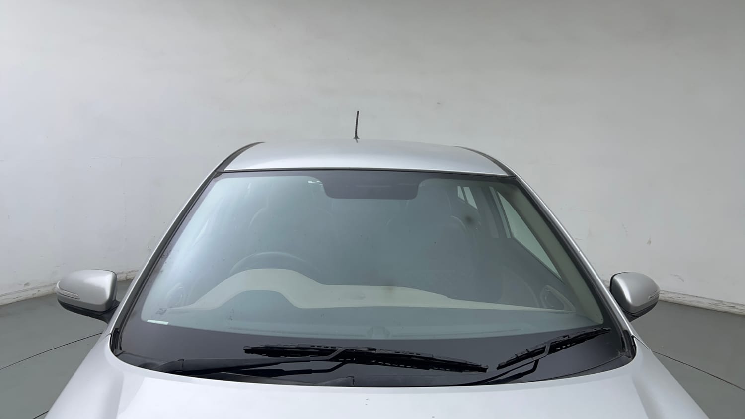 Used 2018 Hyundai Elite i20 Asta 1.2 (O) Petrol Manual exterior FRONT WINDSHIELD VIEW