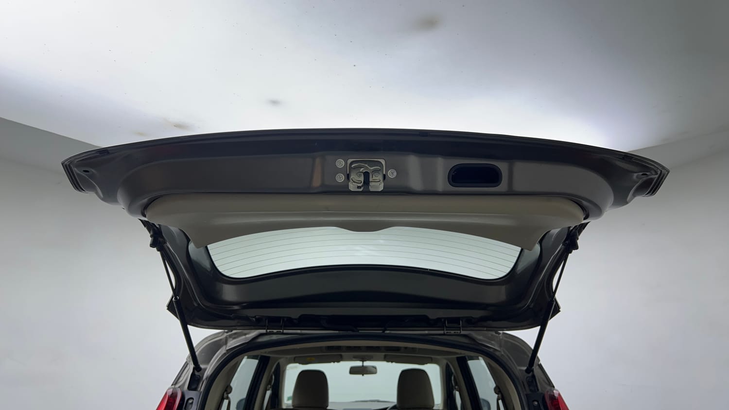 Used 2019 Maruti Suzuki New Ertiga ZXi Plus Petrol Manual interior DICKY DOOR OPEN VIEW