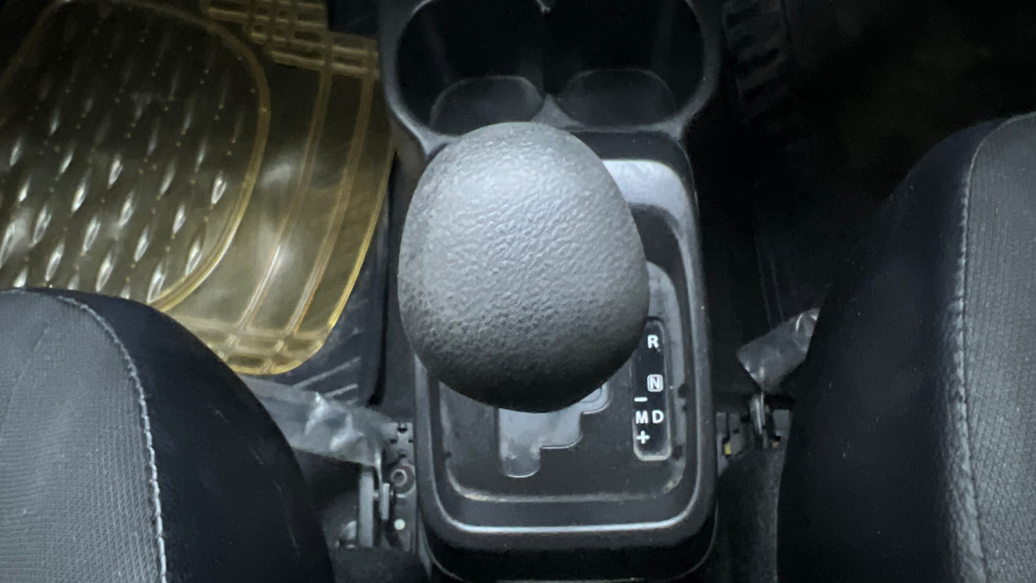 Used 2020 Maruti Suzuki S-Presso VXi Plus AMT Petrol Automatic interior GEAR  KNOB VIEW