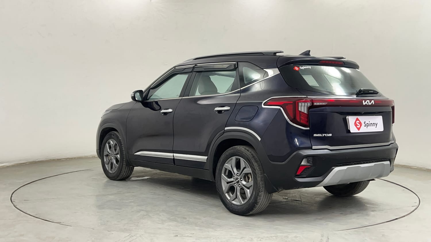 Used 2023 Kia Seltos HTX 1.5 Petrol Manual exterior LEFT REAR CORNER VIEW