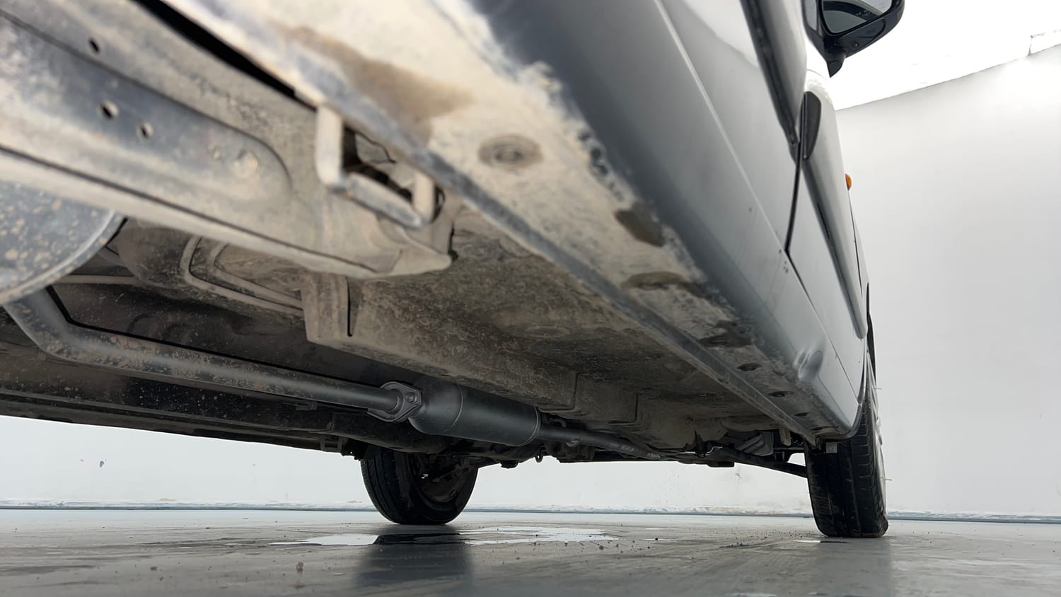 Used 2012 Maruti Suzuki Wagon R 1.0 VXi Petrol Manual extra REAR RIGHT UNDERBODY VIEW