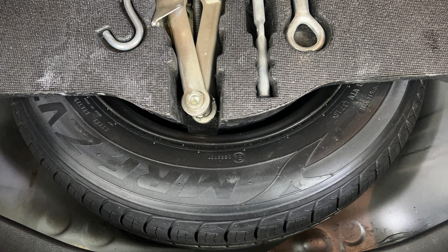 Used 2017 Honda Jazz V Petrol Petrol Manual tyres SPARE TYRE VIEW