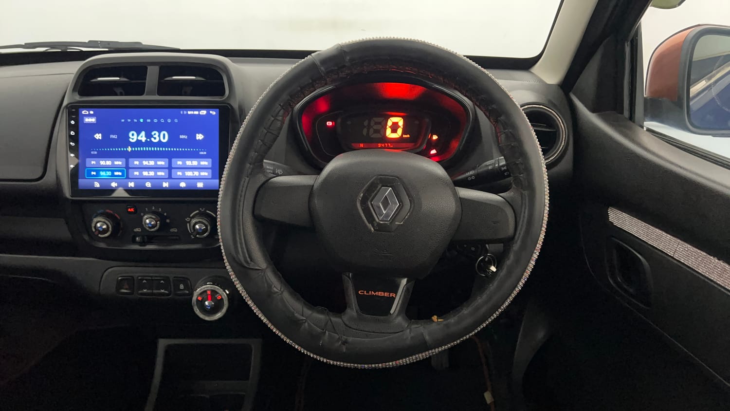 Used 2017 Renault Kwid CLIMBER 1.0 AMT Petrol Automatic interior STEERING VIEW