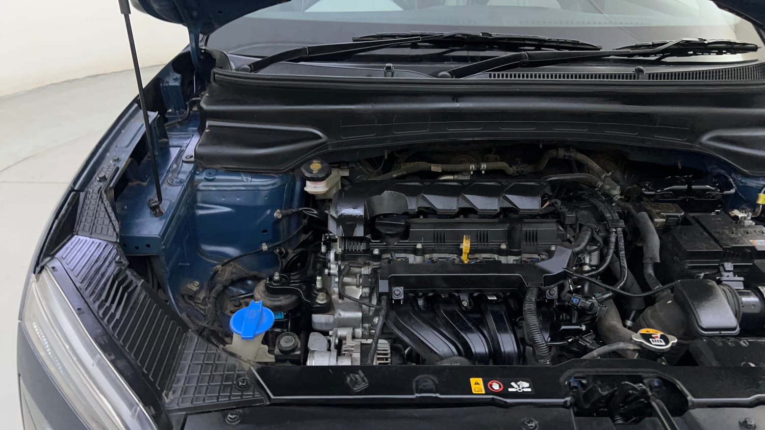 Used 2022 Hyundai Creta SX (O) 1.5 Petrol IVT Petrol Automatic engine ENGINE RIGHT SIDE HINGE & APRON VIEW