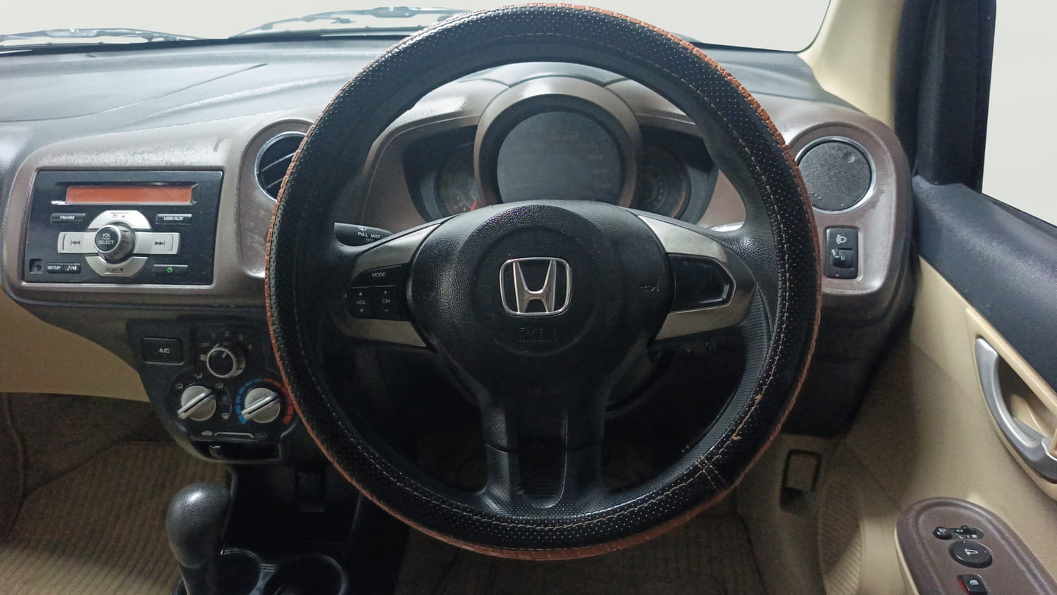 Used 2013 Honda Amaze 1.2 VX AT i-VTEC Petrol Automatic interior STEERING VIEW