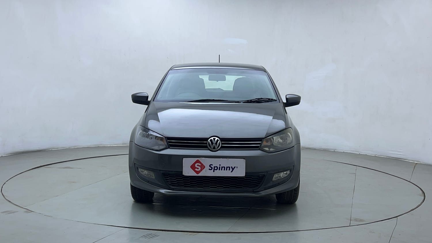 Used 2013 Volkswagen Polo Highline1.2L (P) Petrol Manual exterior FRONT VIEW