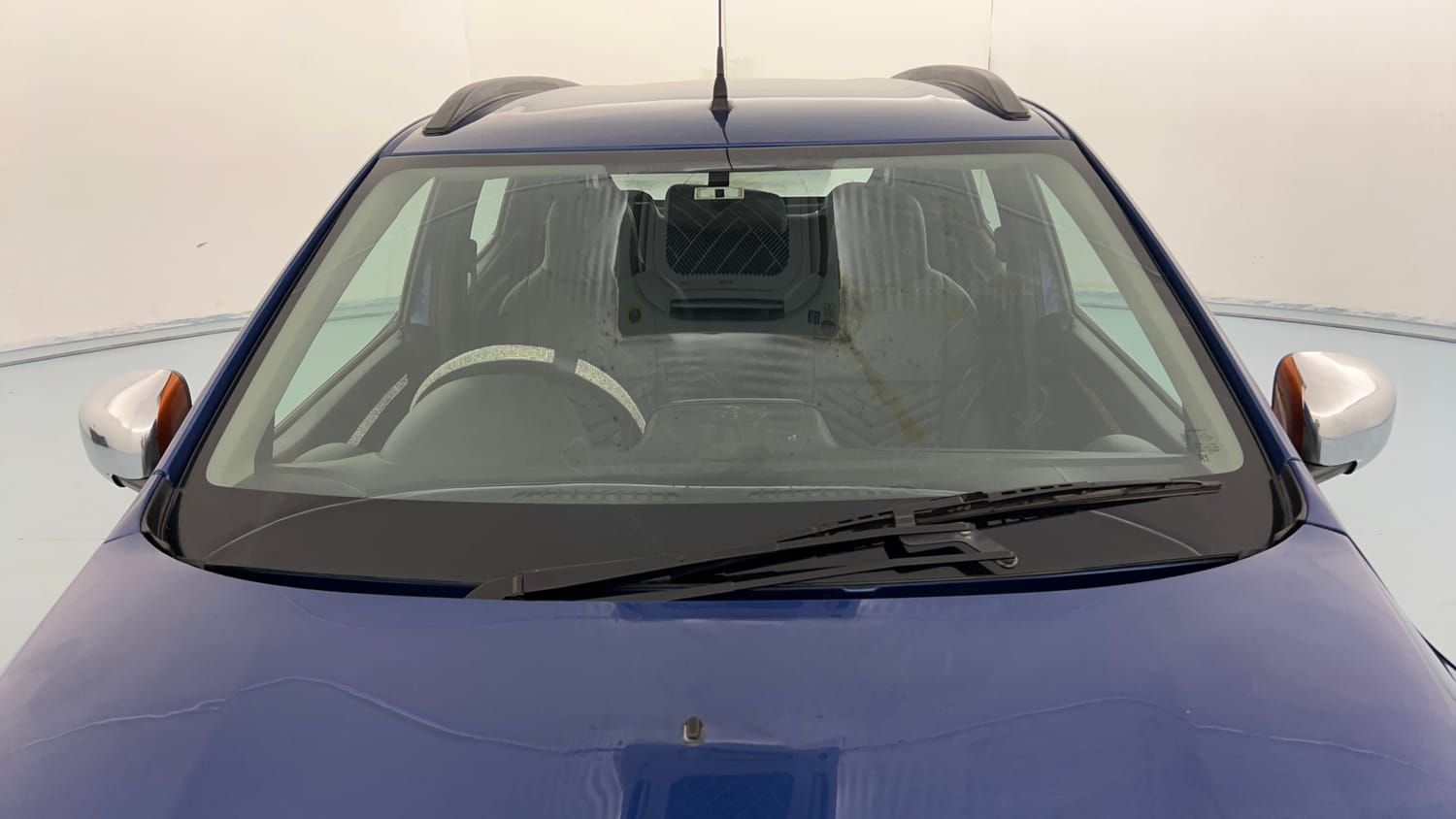 Used 2017 Renault Kwid CLIMBER 1.0 AMT Petrol Automatic exterior FRONT WINDSHIELD VIEW