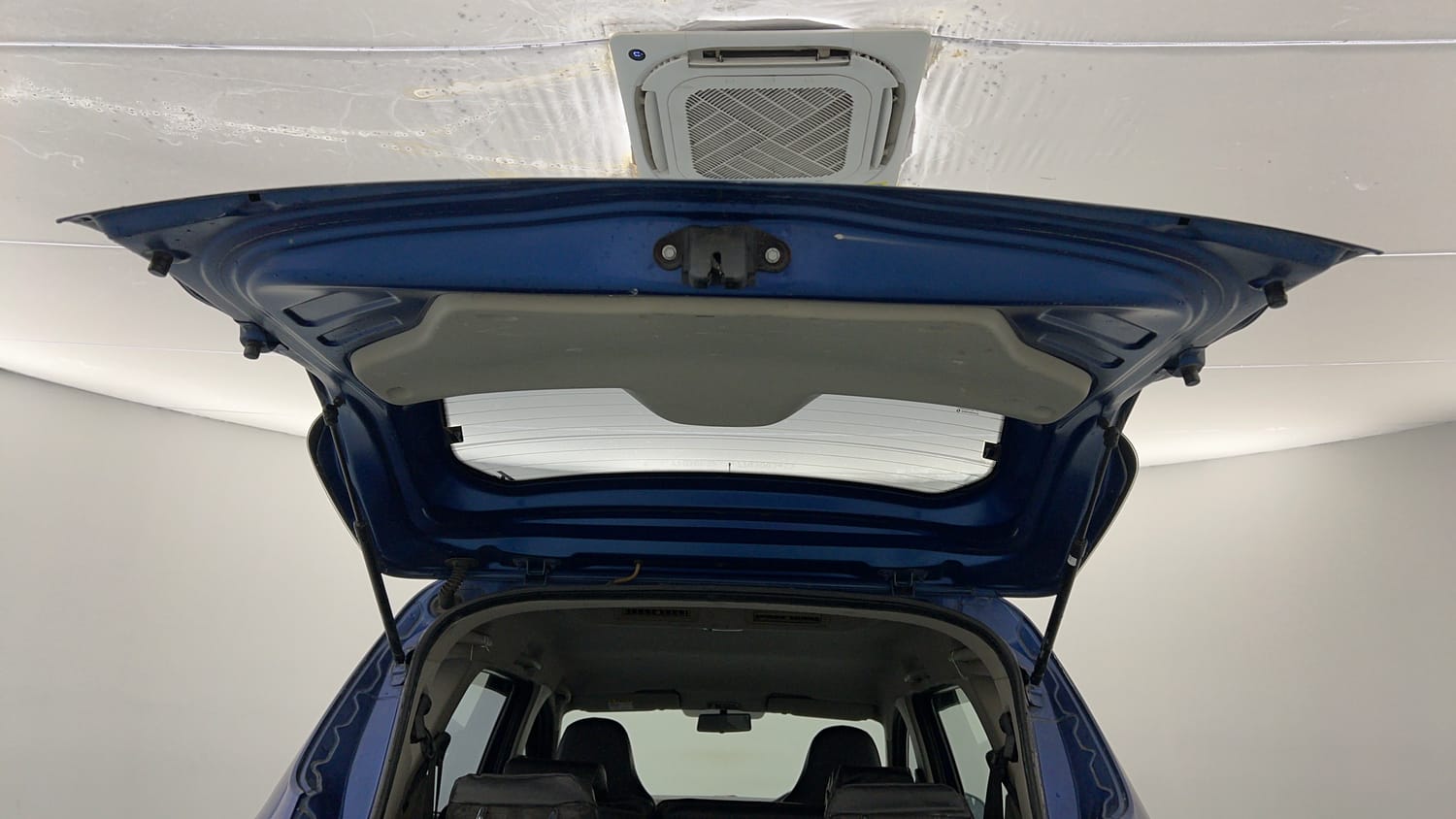 Used 2019 Renault Triber RXZ Petrol Manual interior DICKY DOOR OPEN VIEW