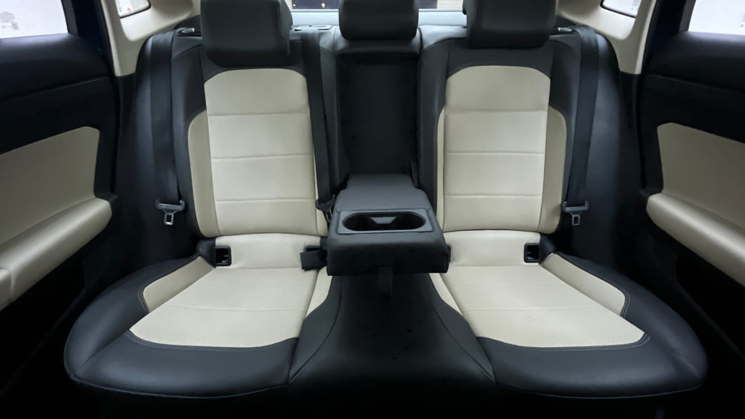 Used 2023 Volkswagen Virtus Topline 1.0 TSI AT Petrol Automatic interior REAR SEAT CONDITION VIEW