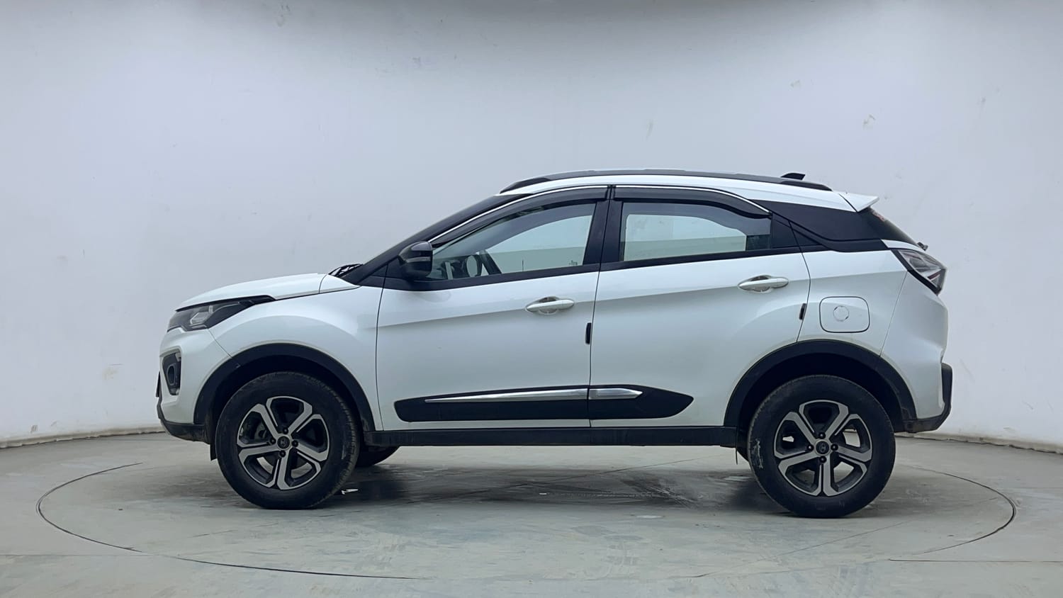 Used 2023 Tata Nexon XZA Plus Petrol Automatic exterior LEFT SIDE VIEW