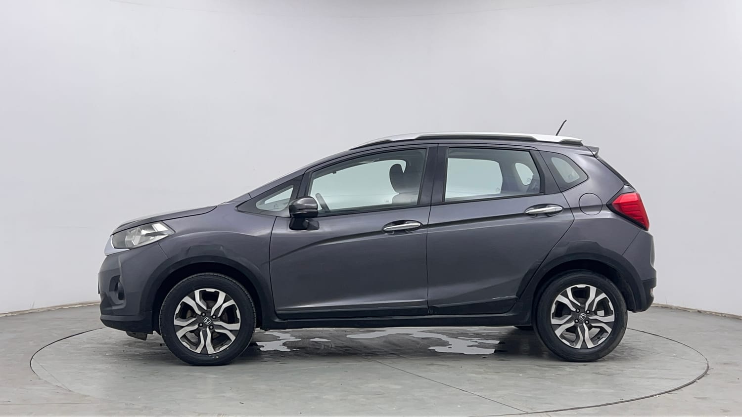 Used 2017 Honda WR-V VX MT Petrol Petrol Manual exterior LEFT SIDE VIEW
