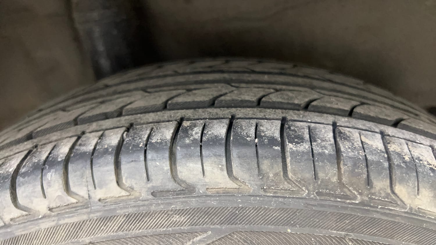 Used 2017 Honda Jazz V Petrol Petrol Manual tyres RIGHT REAR TYRE TREAD VIEW