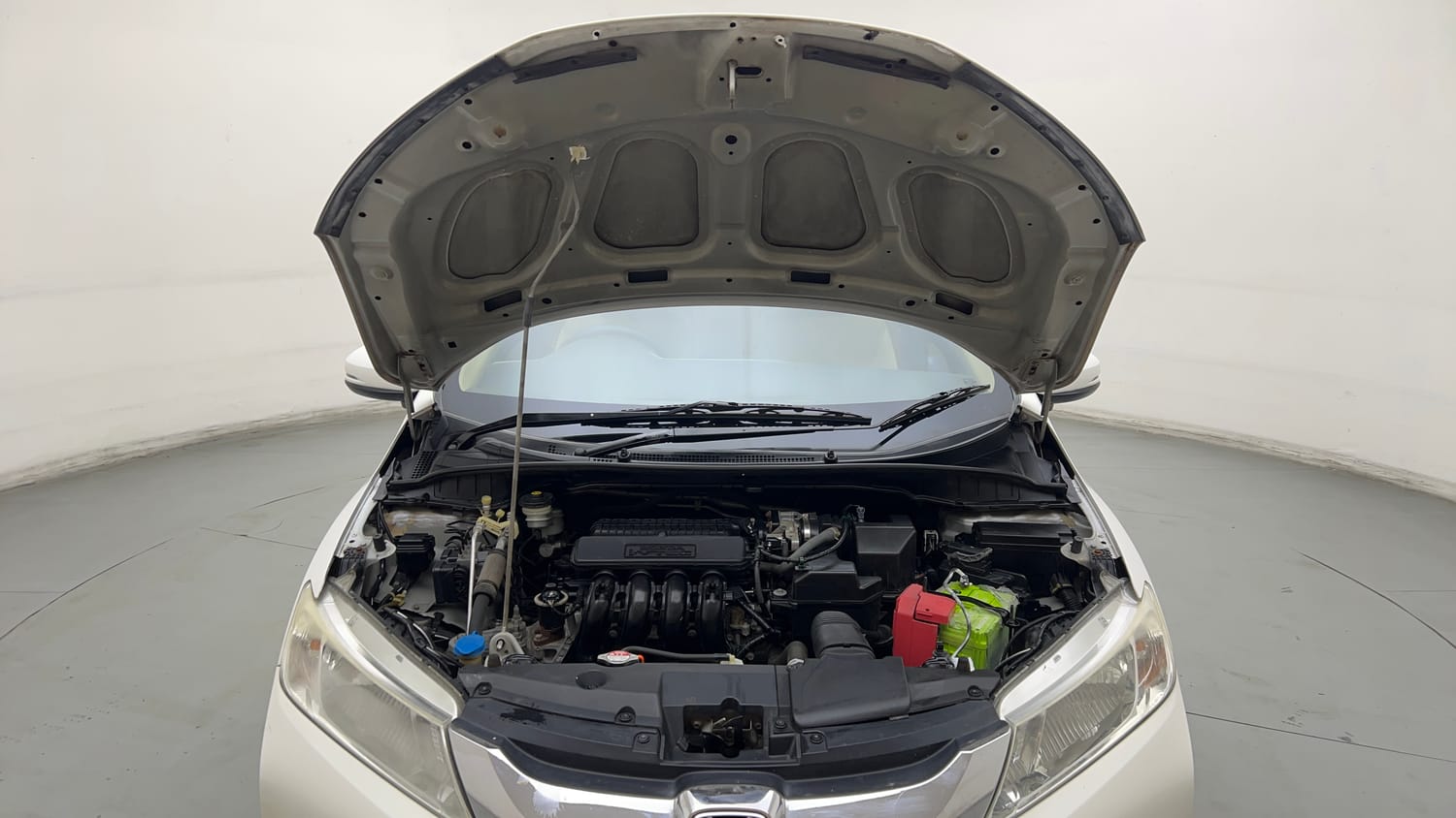 Used 2015 Honda City V Petrol Manual engine ENGINE & BONNET OPEN FRONT VIEW