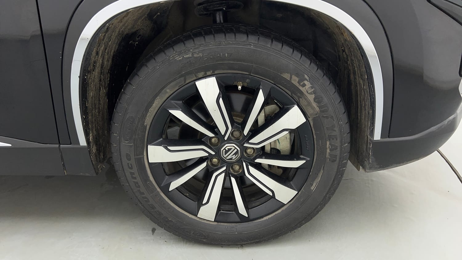 Used 2019 MG Motors Hector Sharp 1.5 DCT Petrol Petrol Automatic tyres RIGHT FRONT TYRE RIM VIEW