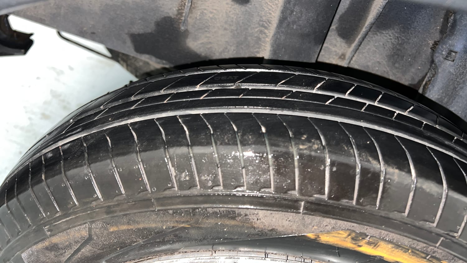 Used 2019 Renault Triber RXZ Petrol Manual tyres RIGHT REAR TYRE TREAD VIEW