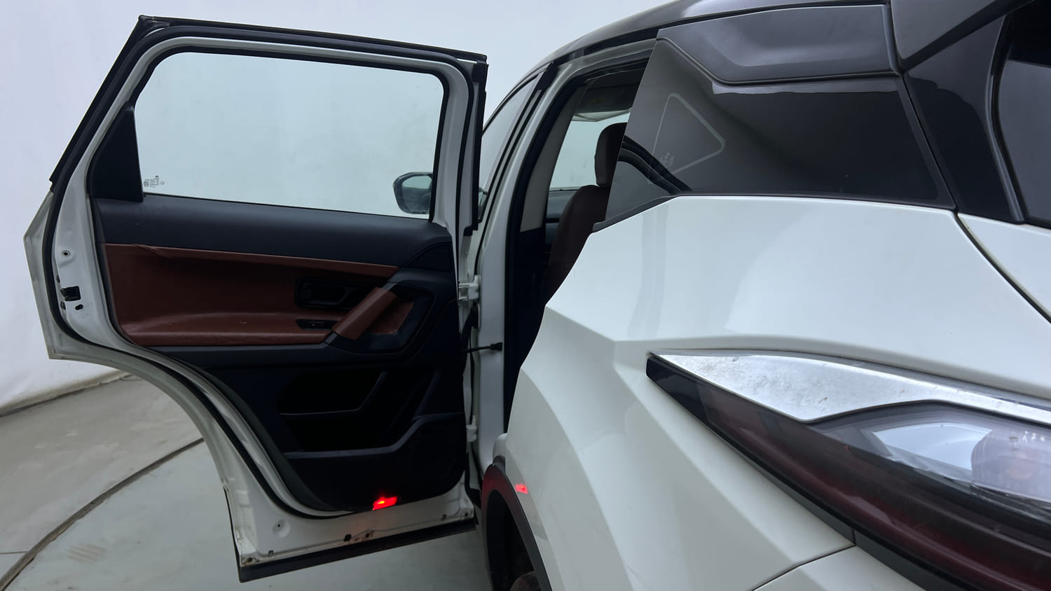 Used 2021 Tata Harrier XE Diesel Manual interior LEFT REAR DOOR OPEN VIEW
