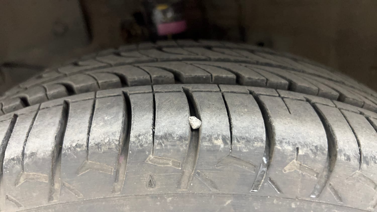 Used 2015 Honda Brio VX AT Petrol Automatic tyres LEFT FRONT TYRE TREAD VIEW