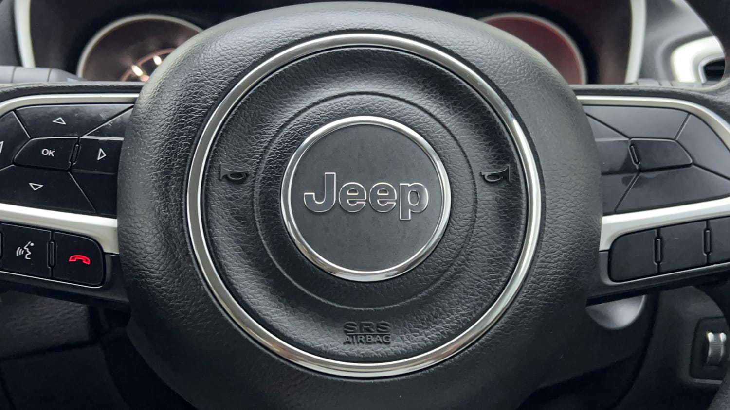 Used 2018 Jeep Compass Longitude (O) 2.0 Diesel Diesel Manual top_features Airbags