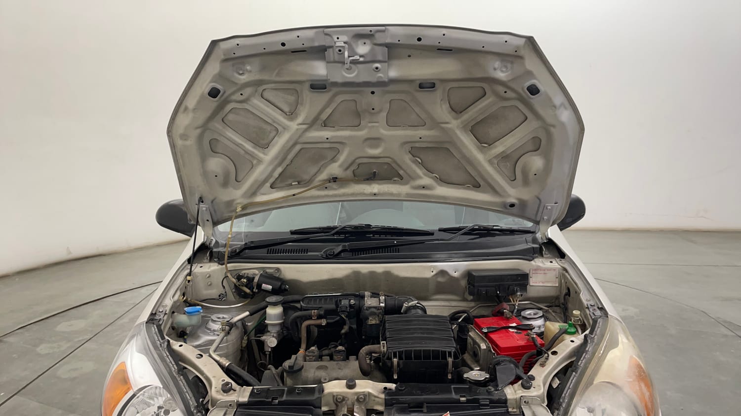 Used 2017 Maruti Suzuki Alto 800 LXi Petrol Manual engine ENGINE & BONNET OPEN FRONT VIEW