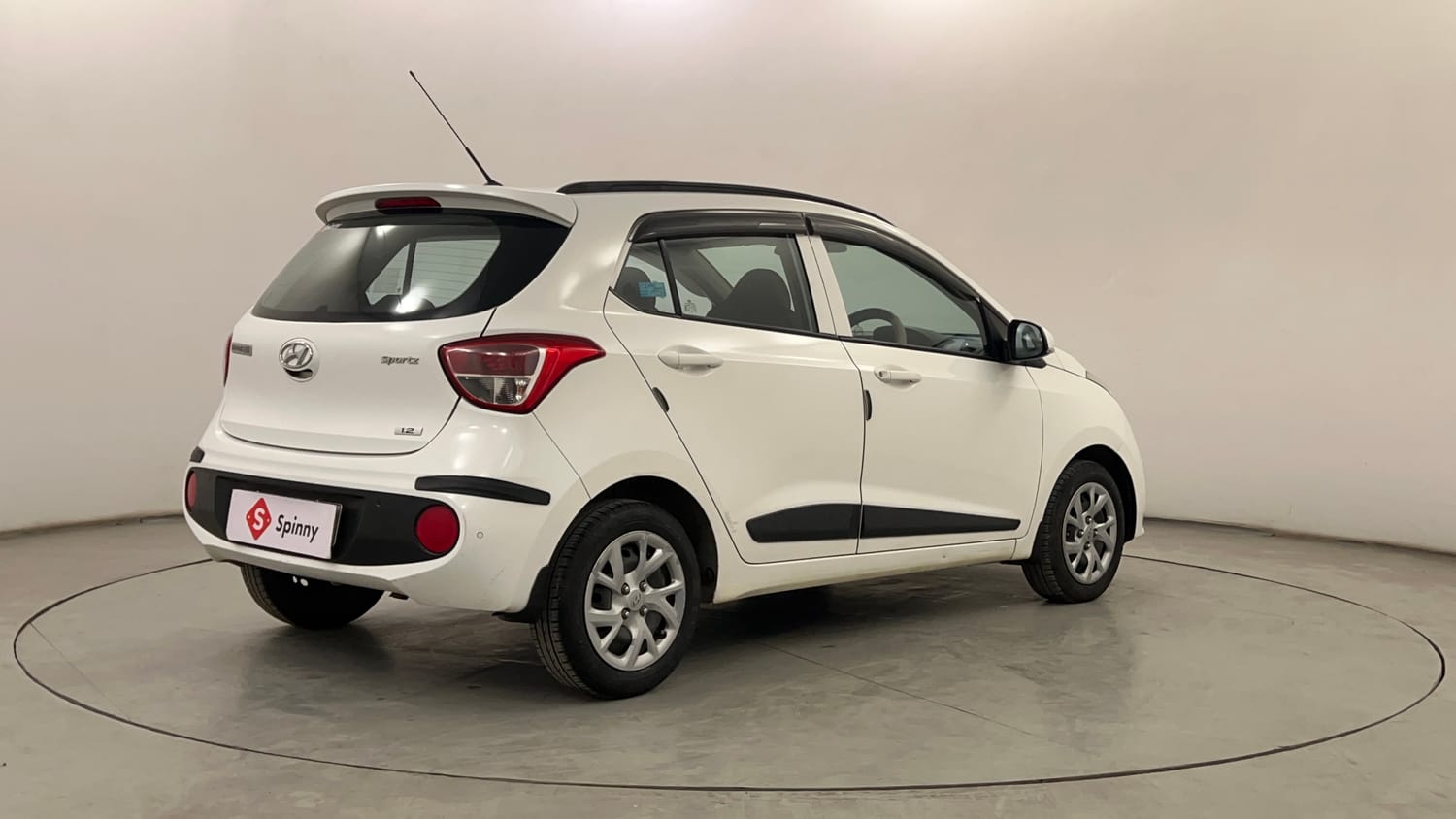 Used 2019 Hyundai Grand i10 Sportz 1.2 Kappa VTVT Petrol Manual exterior RIGHT REAR CORNER VIEW