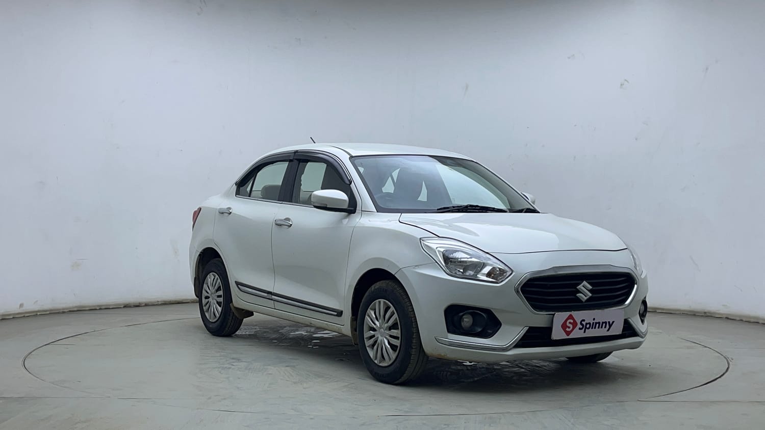 Used 2020 Maruti Suzuki Dzire VXi Petrol Manual exterior RIGHT FRONT CORNER VIEW