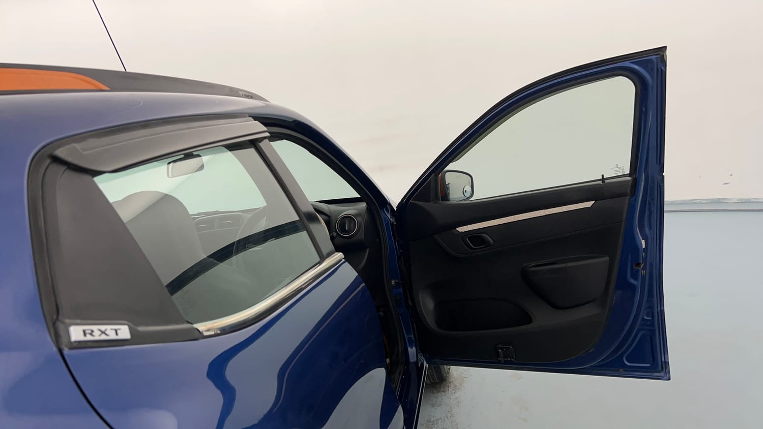 Used 2017 Renault Kwid CLIMBER 1.0 AMT Petrol Automatic interior RIGHT FRONT DOOR OPEN VIEW