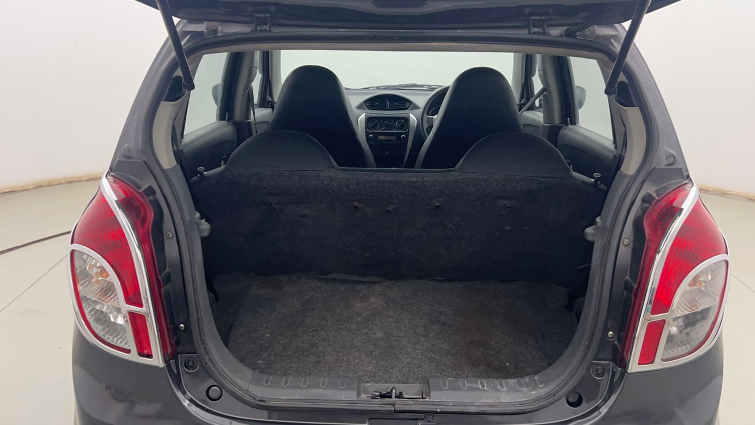 Used 2019 Maruti Suzuki Alto 800 VXi (O) Petrol Manual interior DICKY INSIDE VIEW