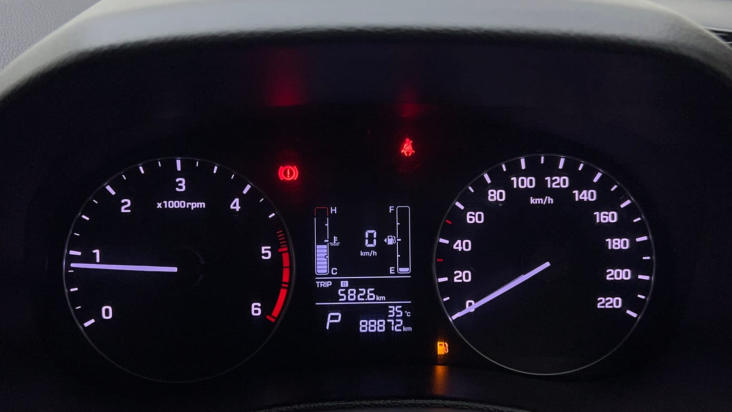 Used 2018 Hyundai Creta SX 1.6 AT CRDi Diesel Automatic interior CLUSTERMETER VIEW
