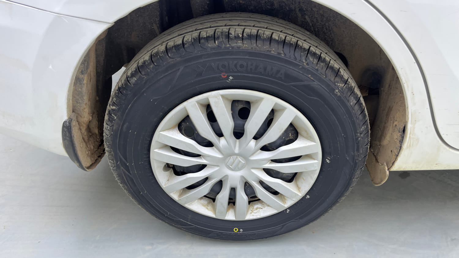 Used 2020 Maruti Suzuki Dzire VXi Petrol Manual tyres RIGHT REAR TYRE RIM VIEW