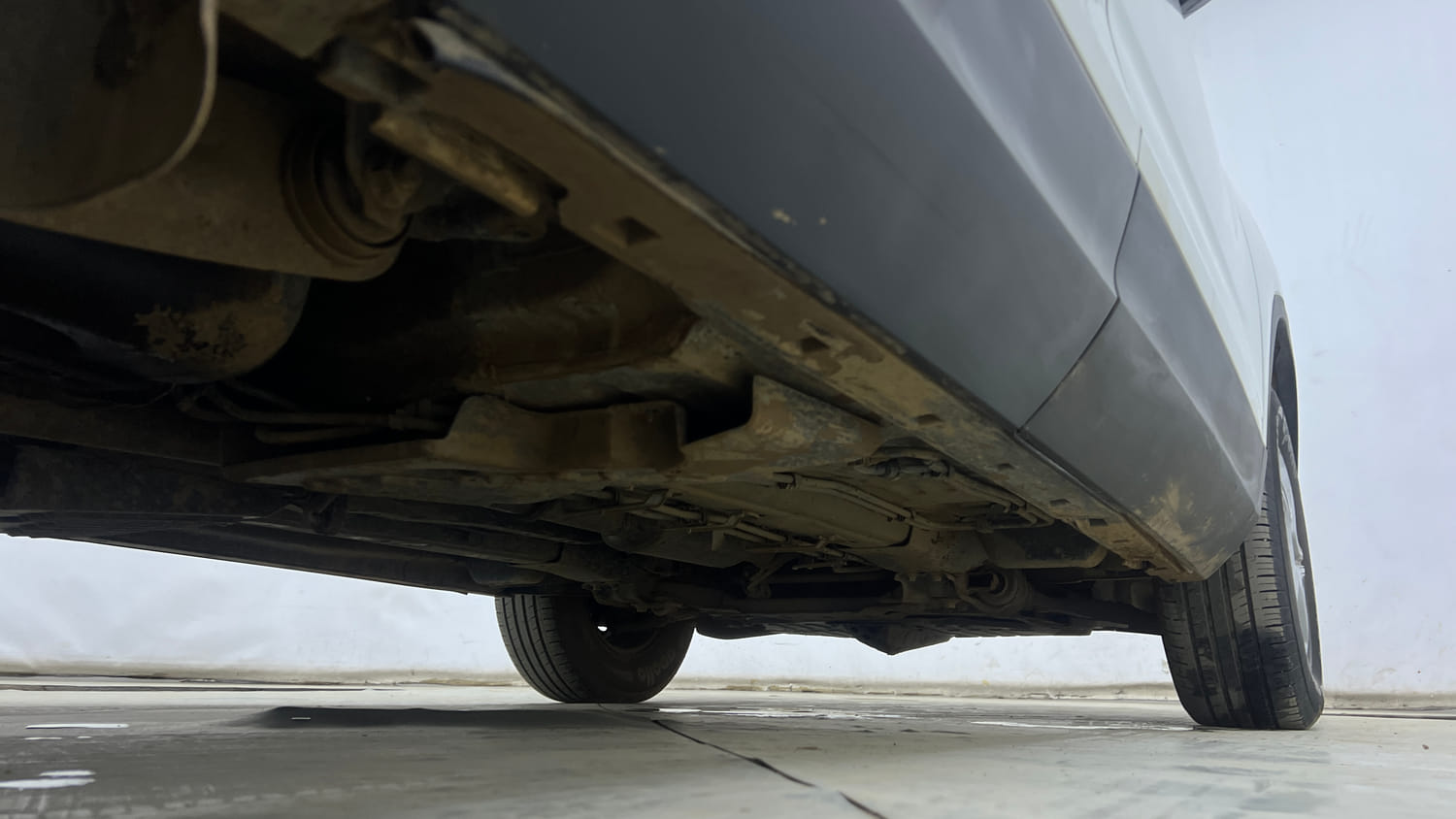Used 2021 Tata Harrier XE Diesel Manual extra REAR RIGHT UNDERBODY VIEW