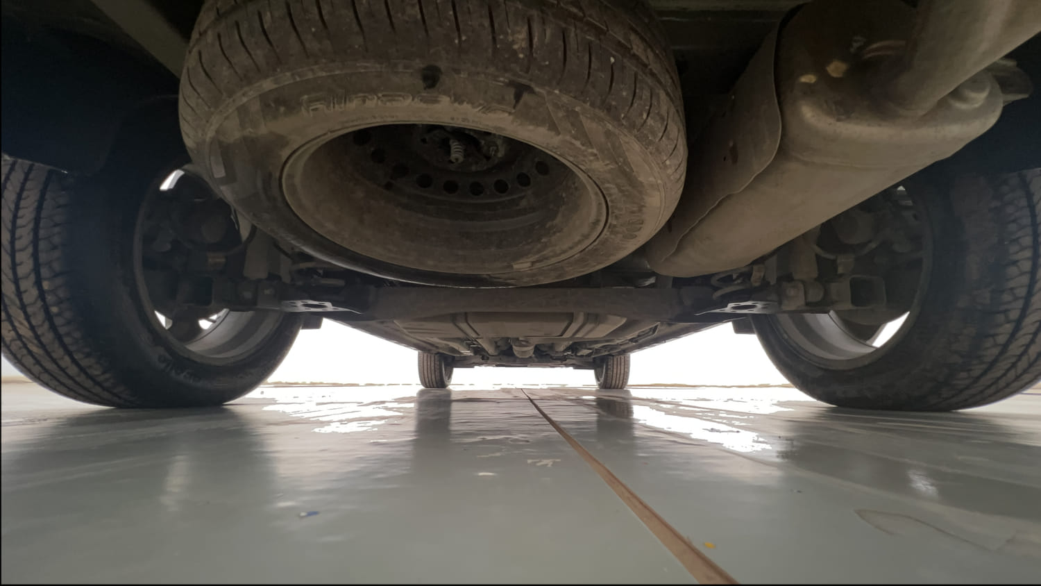 Used 2023 Hyundai Alcazar Platinum 7 STR 1.5 Turbo Petrol Petrol Manual extra REAR UNDERBODY VIEW (TAKEN FROM REAR)