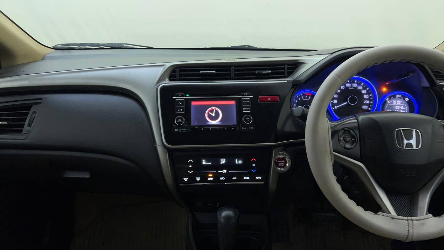 Used 2015 Honda City VX CVT Petrol Automatic interior MUSIC SYSTEM & AC CONTROL VIEW