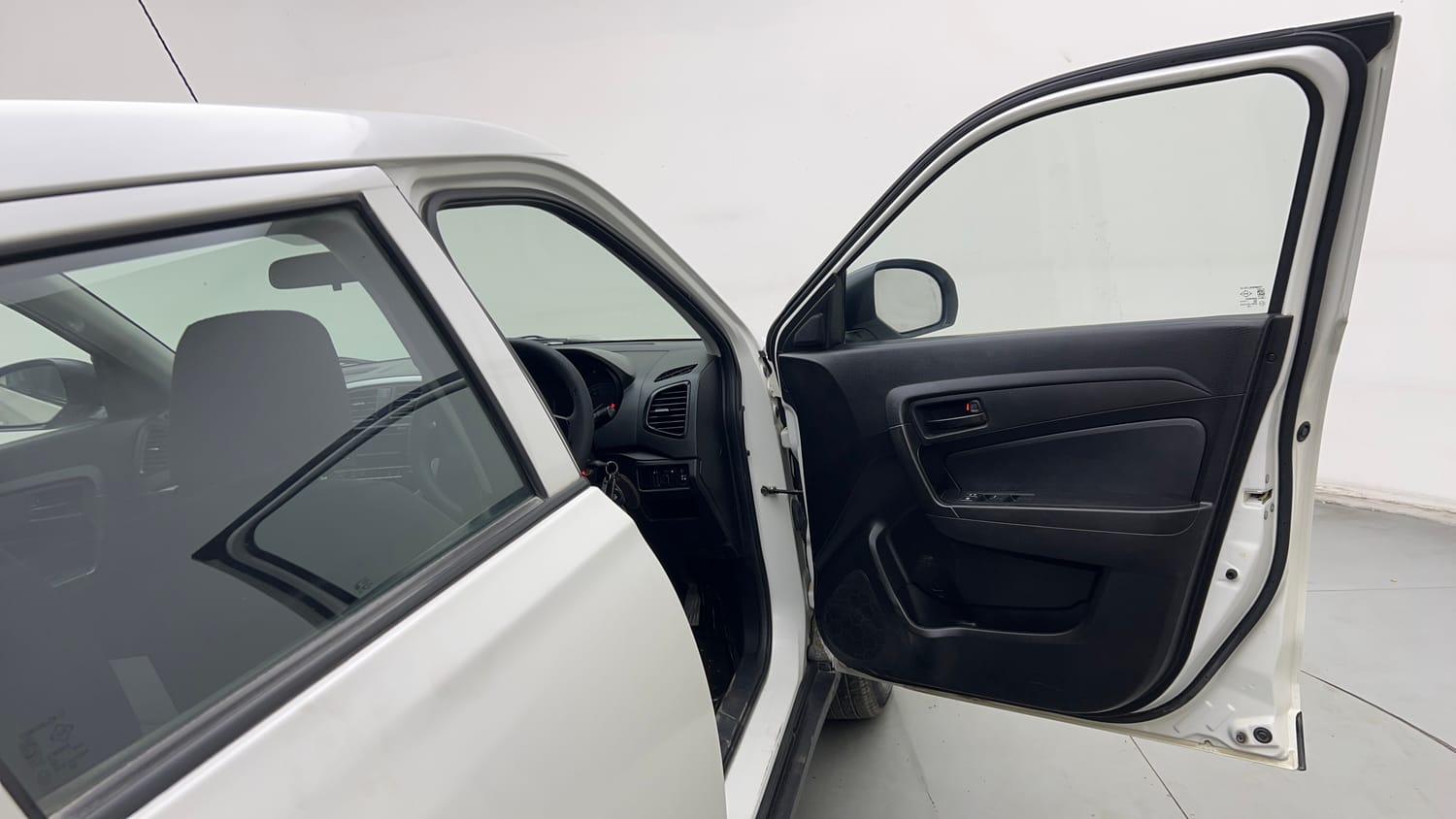 Used 2021 maruti-suzuki Vitara Brezza LXi Petrol Manual interior RIGHT FRONT DOOR OPEN VIEW