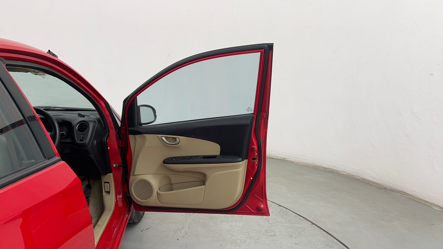 Used 2015 Honda Brio VX AT Petrol Automatic interior RIGHT FRONT DOOR OPEN VIEW