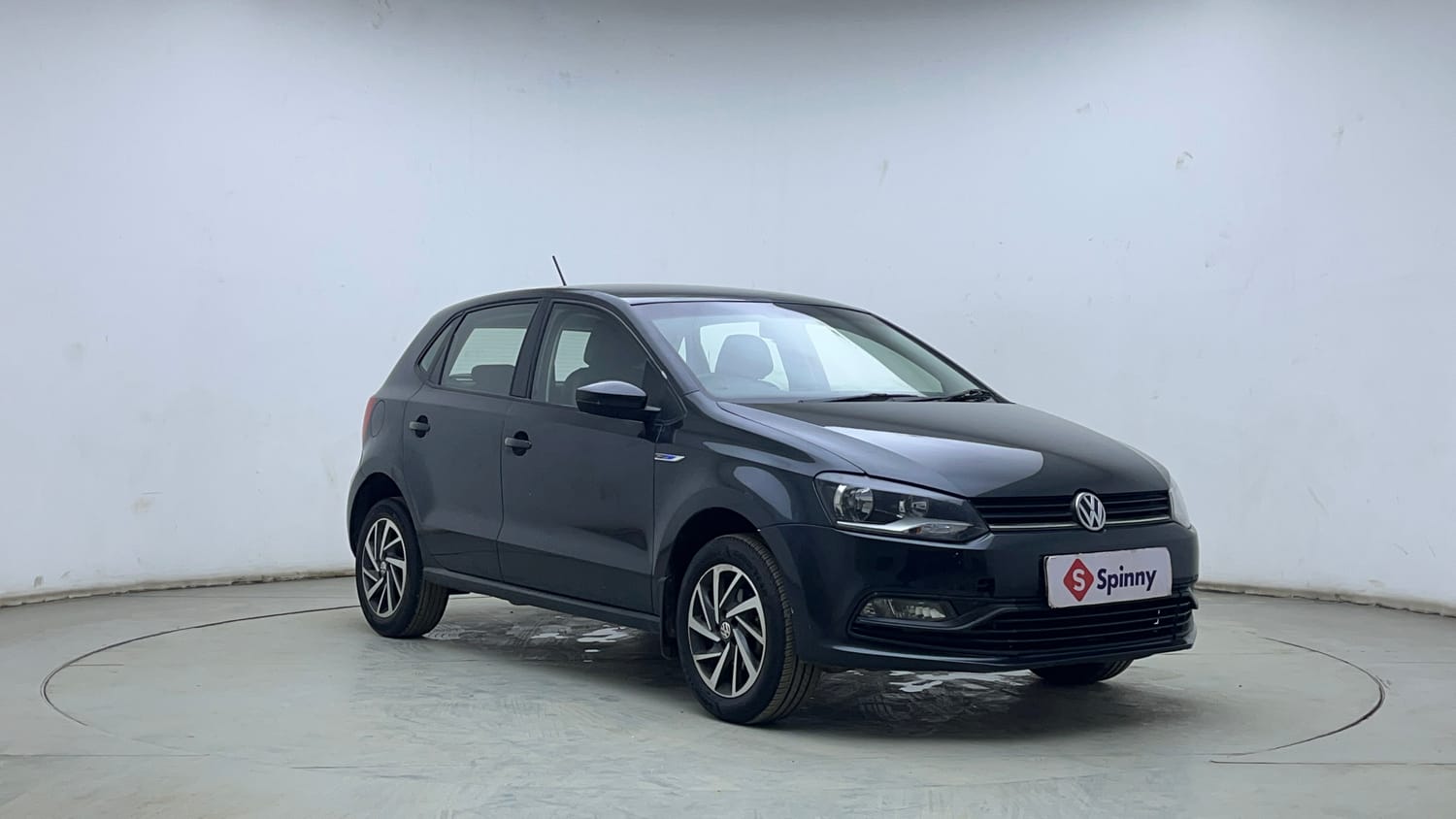 Used 2020 Volkswagen Polo Comfortline 1.0L (P) Petrol Manual exterior RIGHT FRONT CORNER VIEW