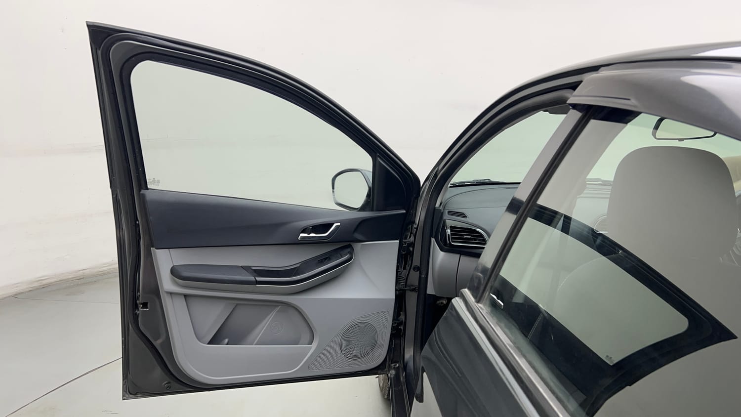 Used 2021 Tata Tiago XZ Plus Petrol Manual interior LEFT FRONT DOOR OPEN VIEW