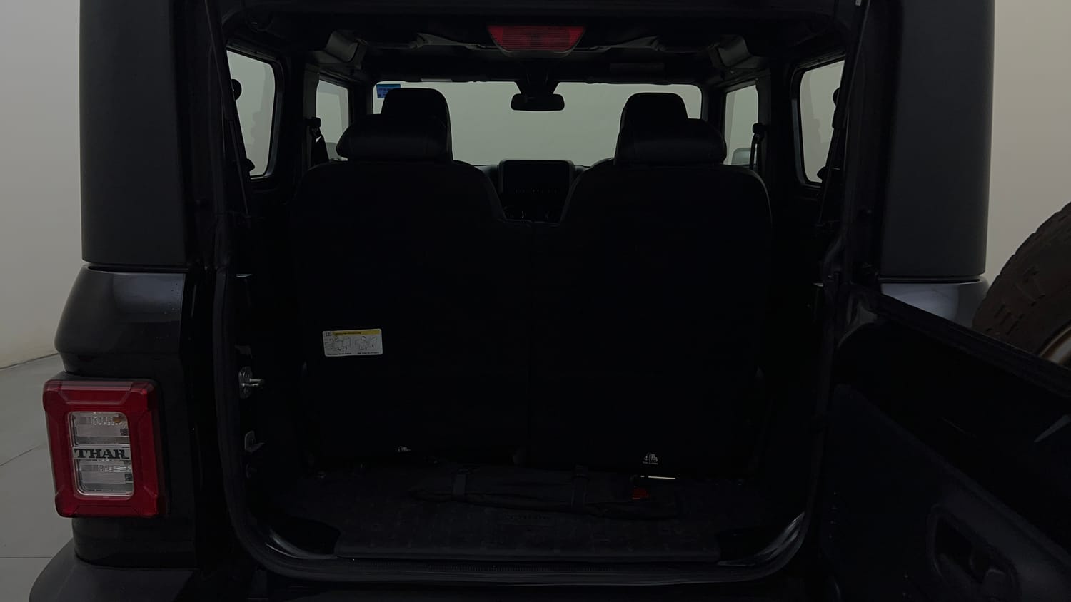 Used 2021 mahindra Thar LX Hard Top Petrol AT 4WD Petrol Automatic interior DICKY INSIDE VIEW