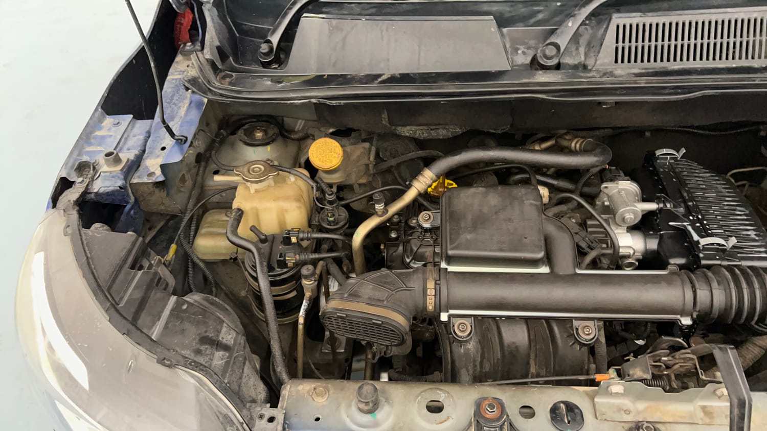 Used 2019 Renault Triber RXZ Petrol Manual engine ENGINE RIGHT SIDE VIEW