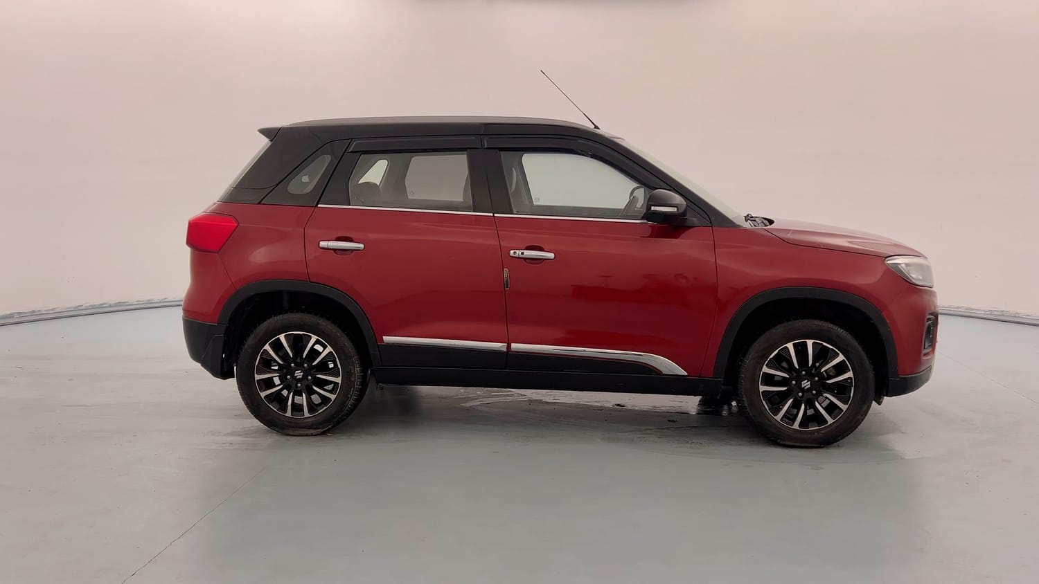 Used 2022 Maruti Suzuki Vitara Brezza [2020-2022] ZXI Plus Dual Tone Petrol Manual exterior RIGHT SIDE VIEW