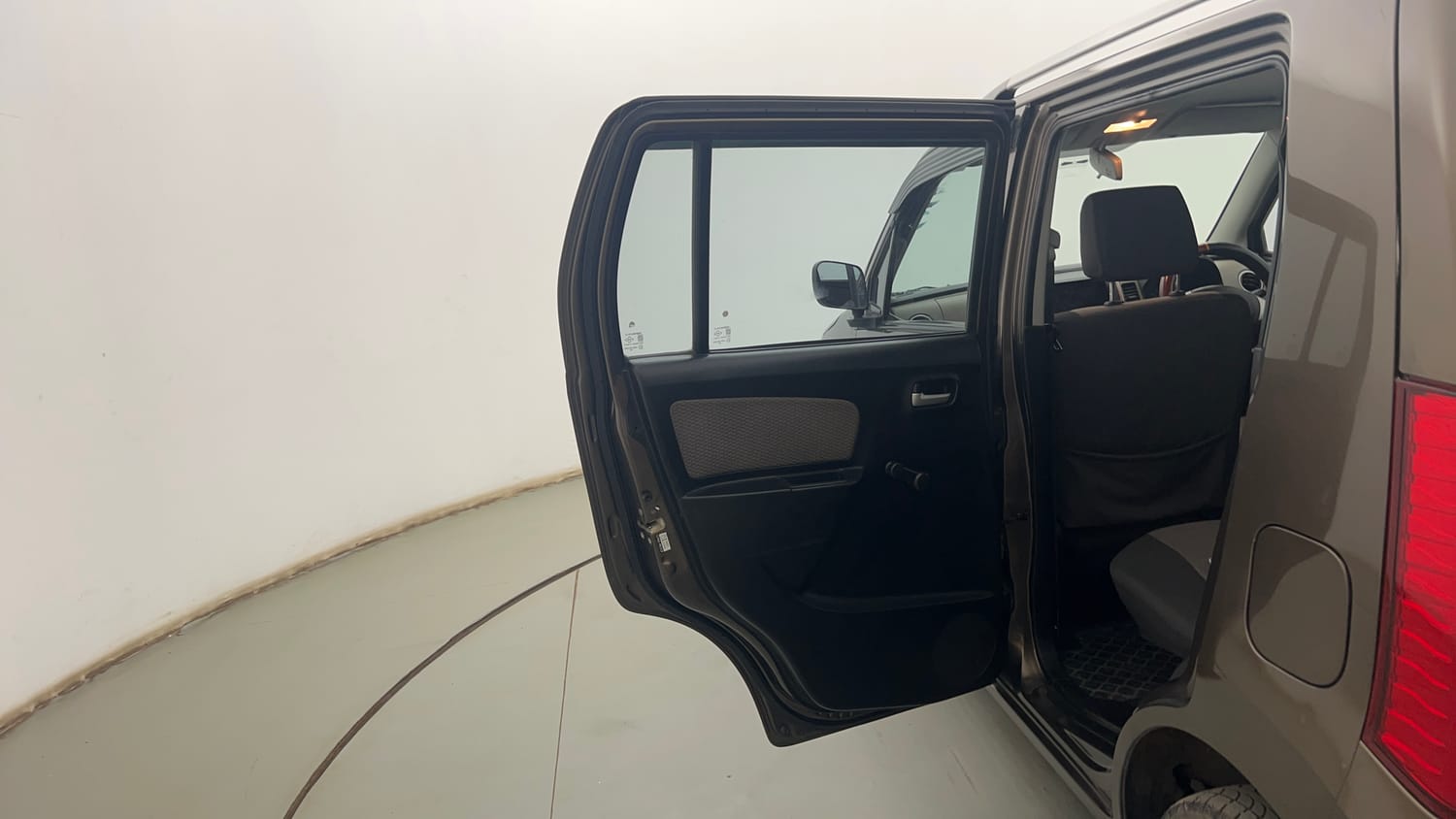 Used 2016 Maruti Suzuki Wagon R LXI Petrol Manual interior LEFT REAR DOOR OPEN VIEW
