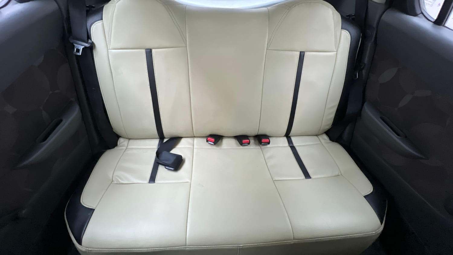 Used 2014 Maruti Suzuki Alto 800 Lxi Petrol Manual interior REAR SEAT CONDITION VIEW