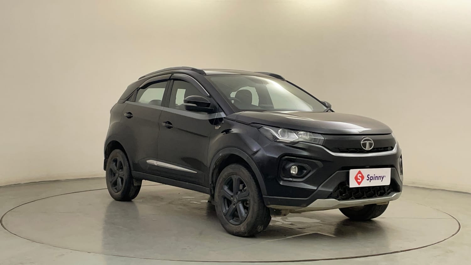 Used 2022 Tata Nexon XZ Plus (O) Dark Edition Petrol Manual exterior RIGHT FRONT CORNER VIEW