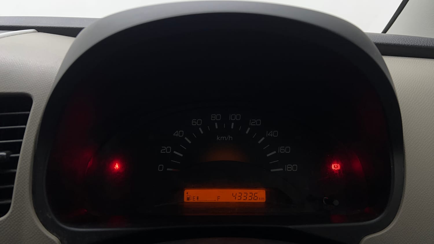 Used 2015 Maruti Suzuki Wagon R LXI Petrol Manual interior CLUSTERMETER VIEW