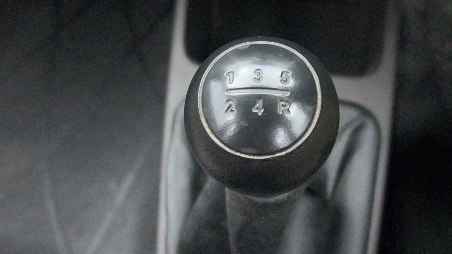Used 2015 Hyundai Eon Magna + Petrol Manual interior GEAR  KNOB VIEW