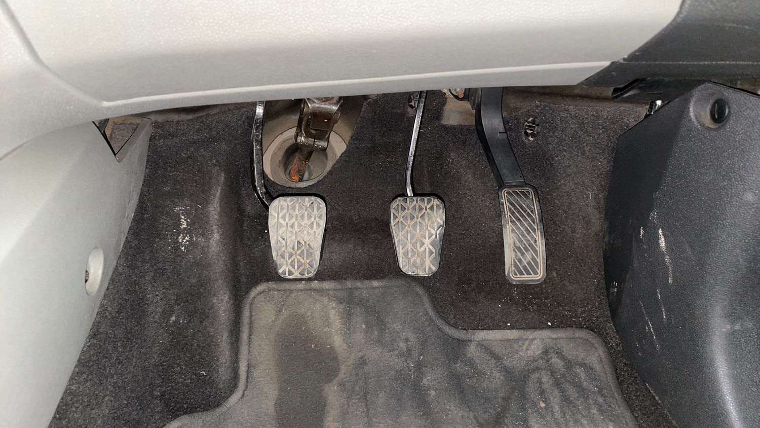 Used 2015 Ford EcoSport Trend 1.5 Ti-VCT Petrol Manual interior PEDALS VIEW