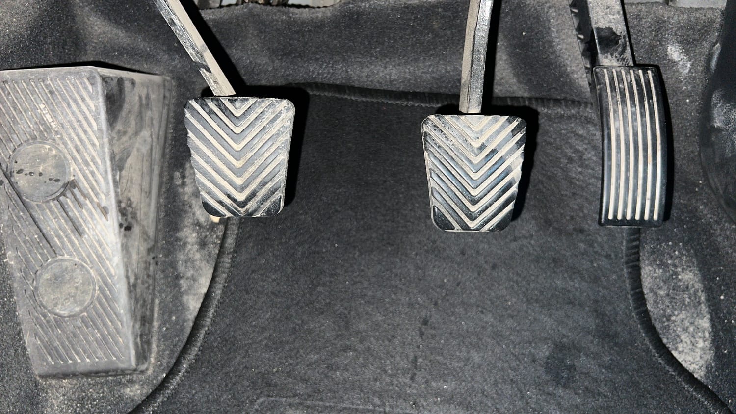 Used 2018 Hyundai Elite i20 Magna Executive 1.2 Petrol Manual interior PEDALS VIEW