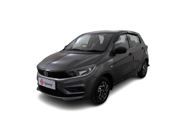 Used 2025 Tata Tiago XE Petrol Manual Image